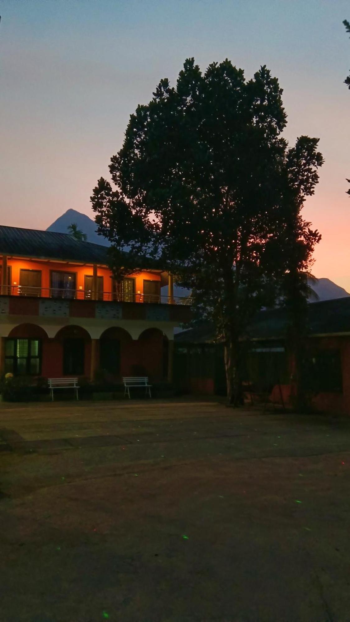 Jungle Valley Ayurvedic Spa Resort Meppādi Exterior foto